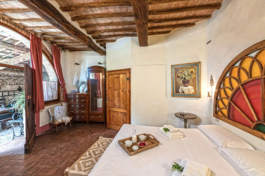 Podere Lorena Authentic famrhouse with pool immersed in the countryside-Podere Lorena