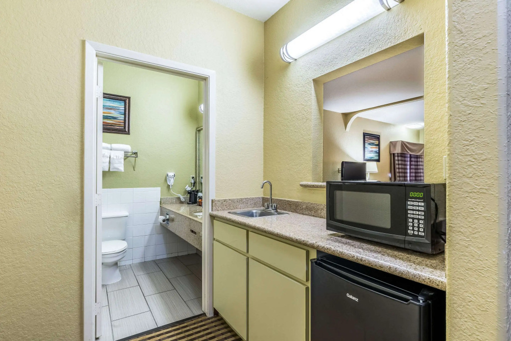 Studio 6 Suites Houston, TX - Spring