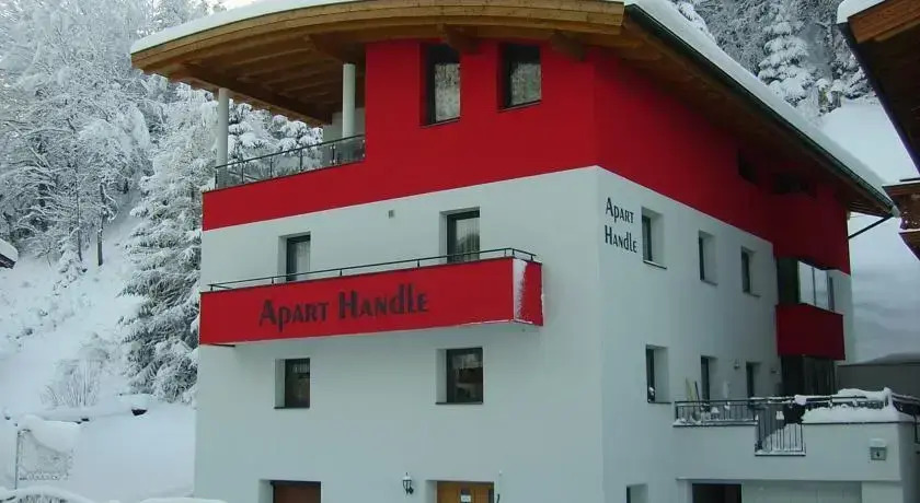 Apart Handle