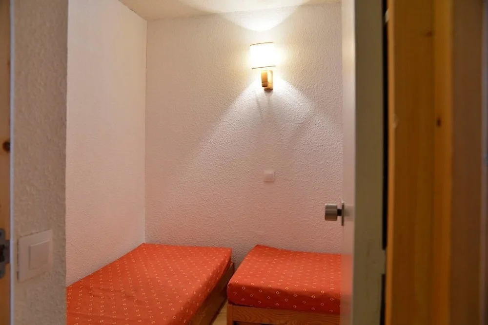 Belle Plagne Studio for 4 People of 28 Mâ², Located in the Resort Center Be541