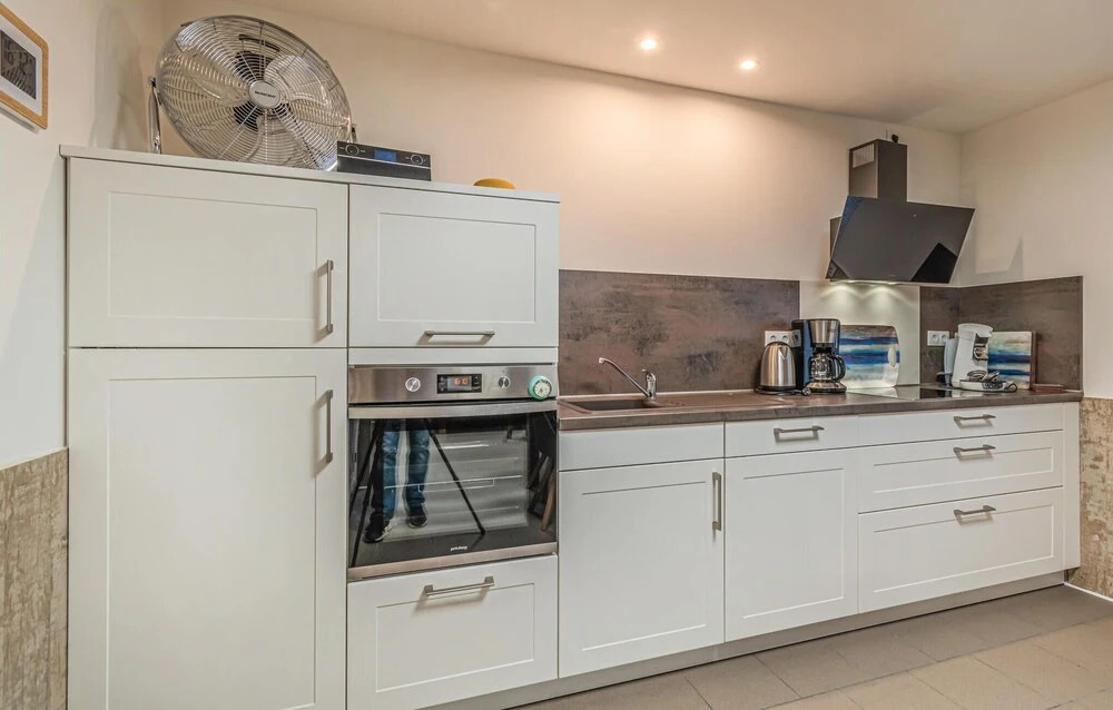 3 Bedroom Cozy Home In Friedrichskoog