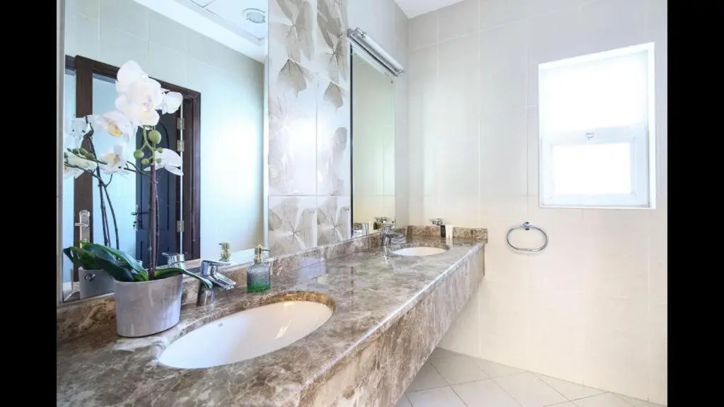 Hometown Apartments - Incredible 4 Bedroom plus maidsroom Villa