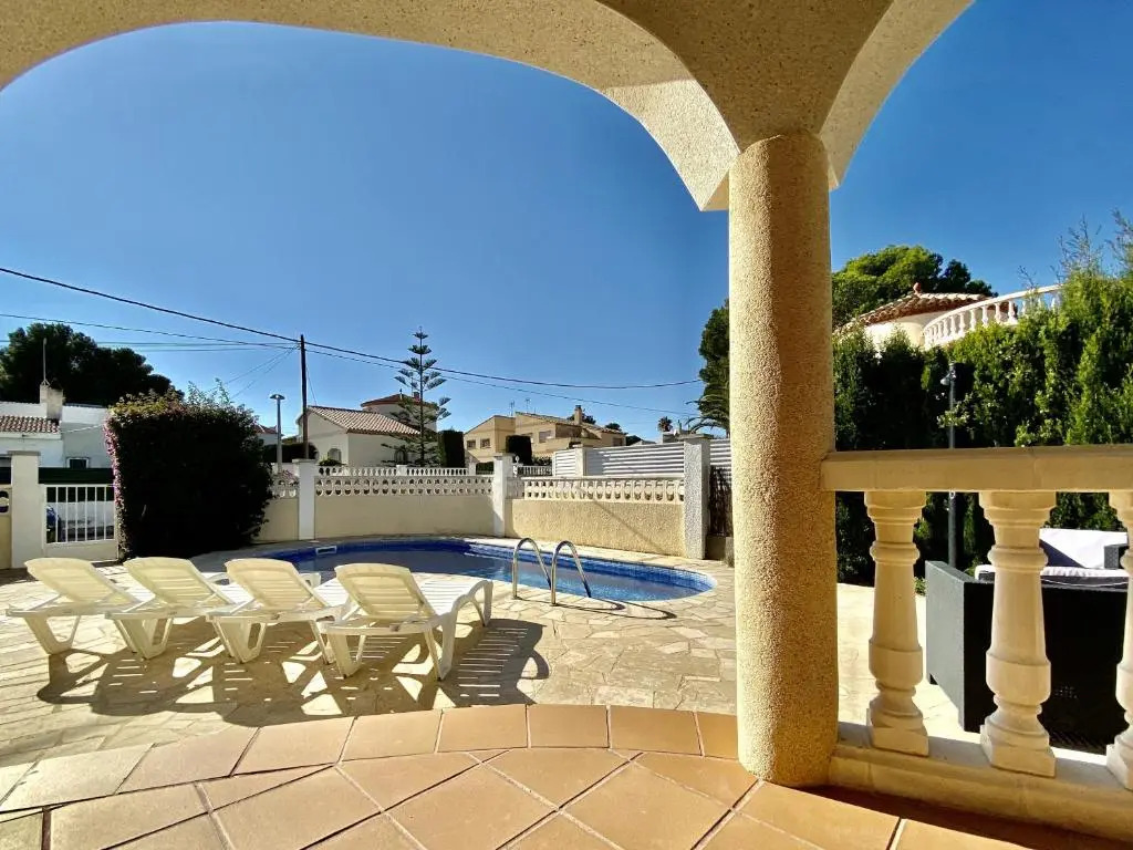 Villa Avondale 3bedroom villa with air-conditioning & private swimming pool