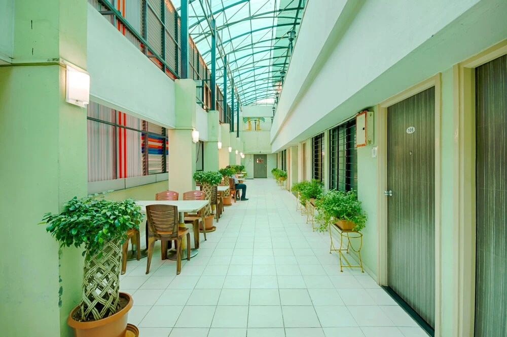 OYO 4018 Hotel Grand Ashwin