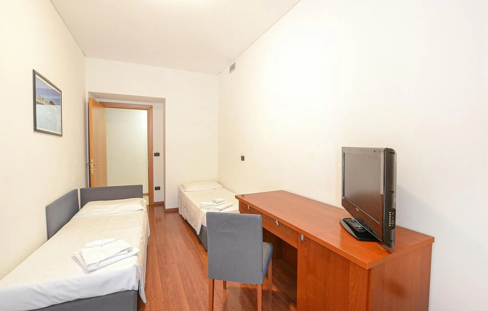 Stunning Apartment in Trieste With 2 Bedrooms and Wifi