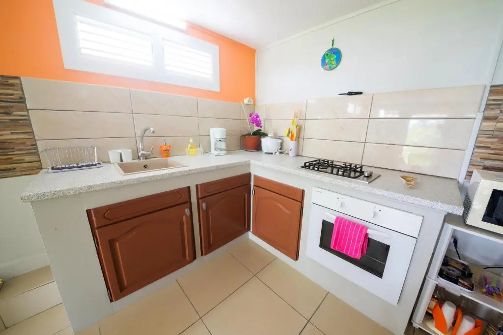 Appartement charmant à Rivière-Salée, 45 m² avec terrasse privée
