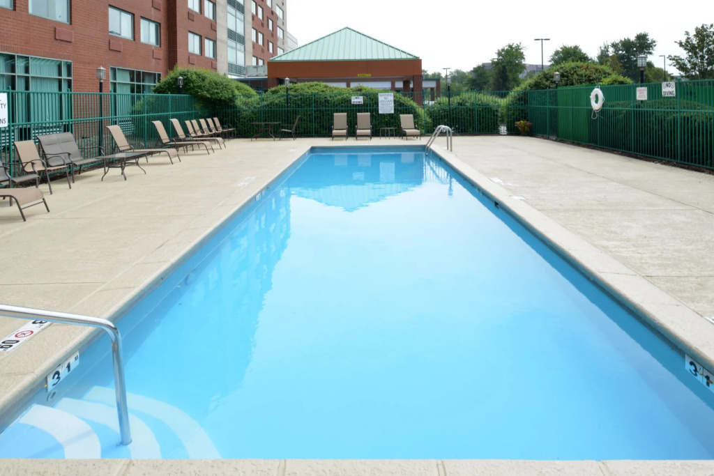 Elimwood Hotel, a Ramada by Wyndham