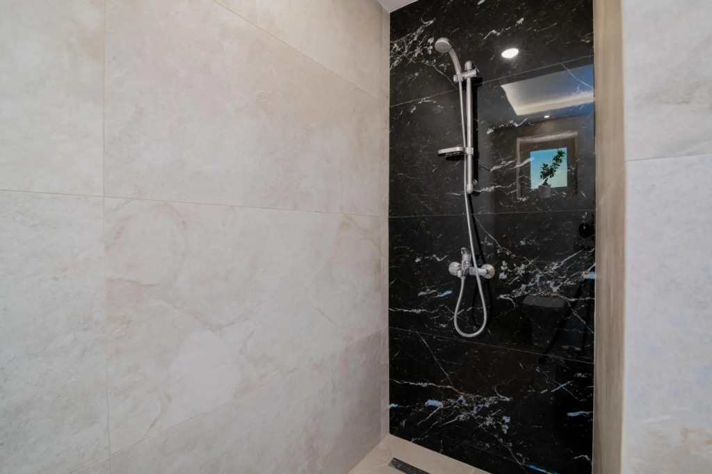 Spartia Suites - Brand New Seaview Suites