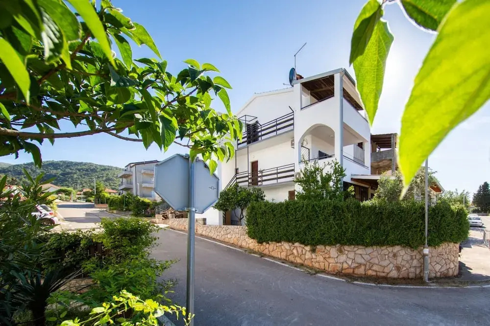 Luxury apt Near sea With Terraces and Balconies
