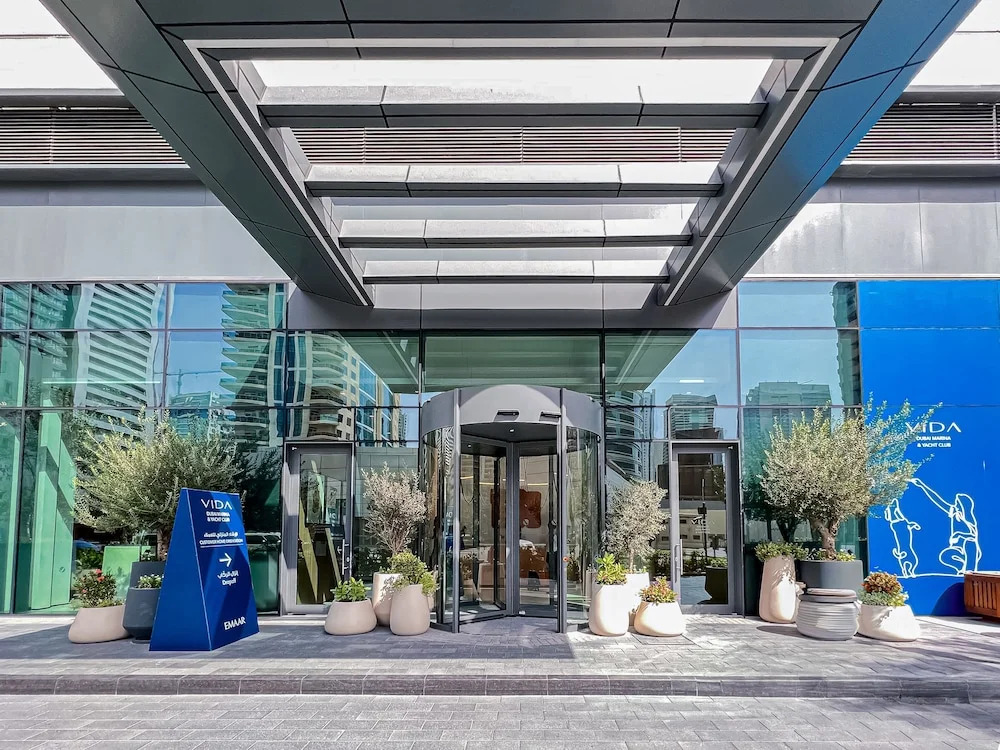 Modern 2BR HighFloor Haven - Vida Marina