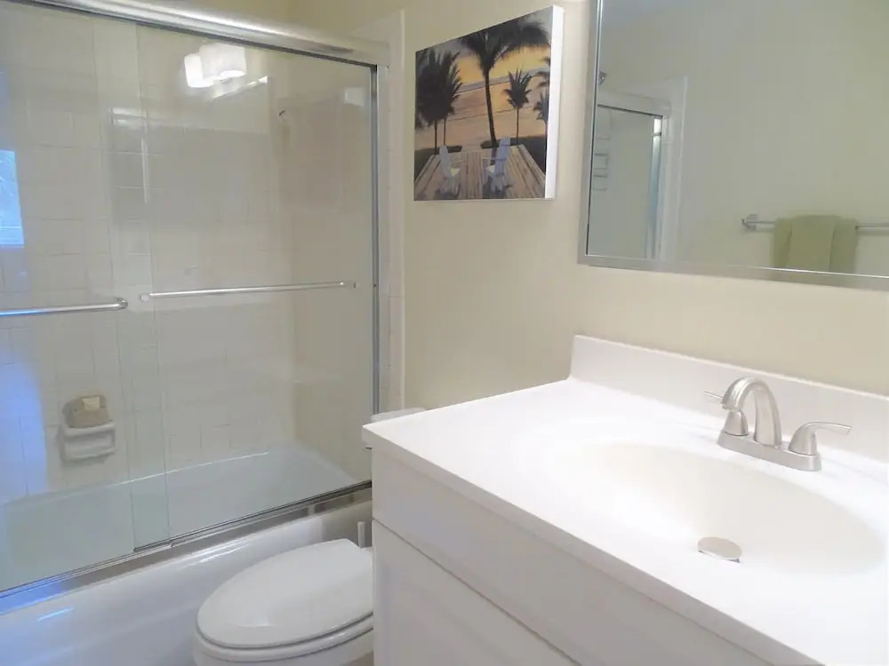 Sunset Royale 208 1 Bedroom 1 Bathroom Apts