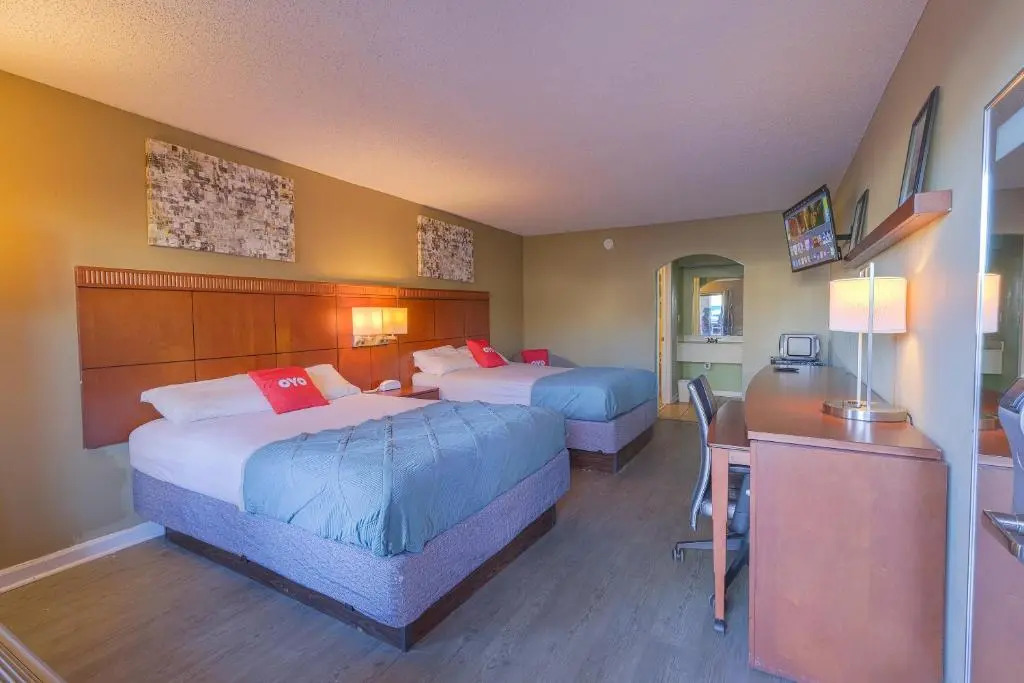 OYO Hotel Brownsville TN I-40