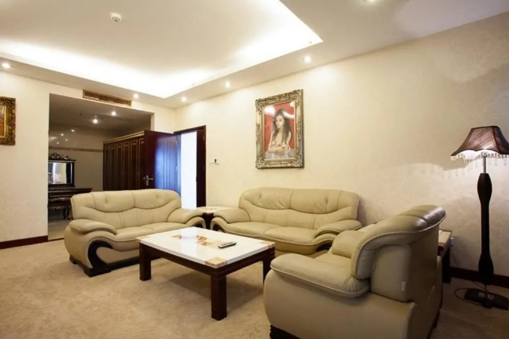 Junhong Hotel