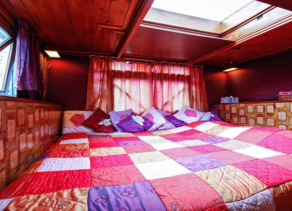 Houseboat Apartments - Canal Belt East Area