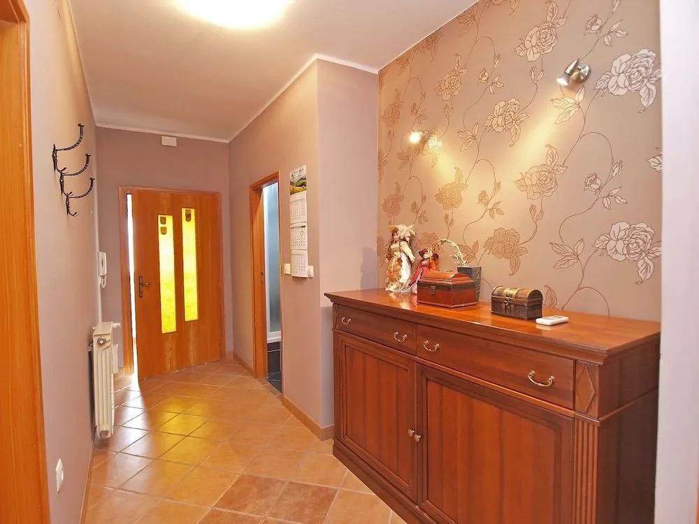 Apartment 1413