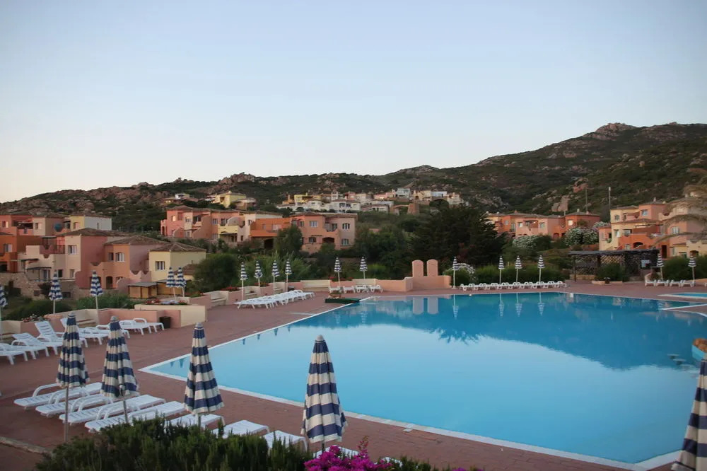 Costarossa Village
