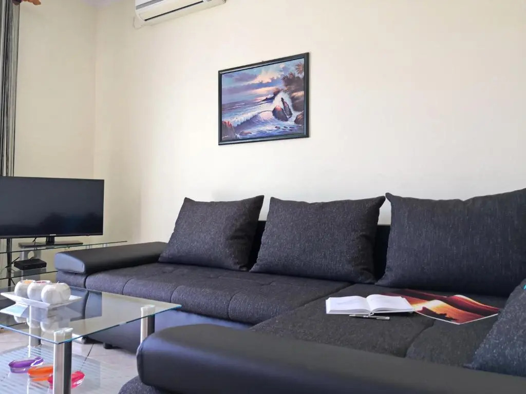 Top Apartments