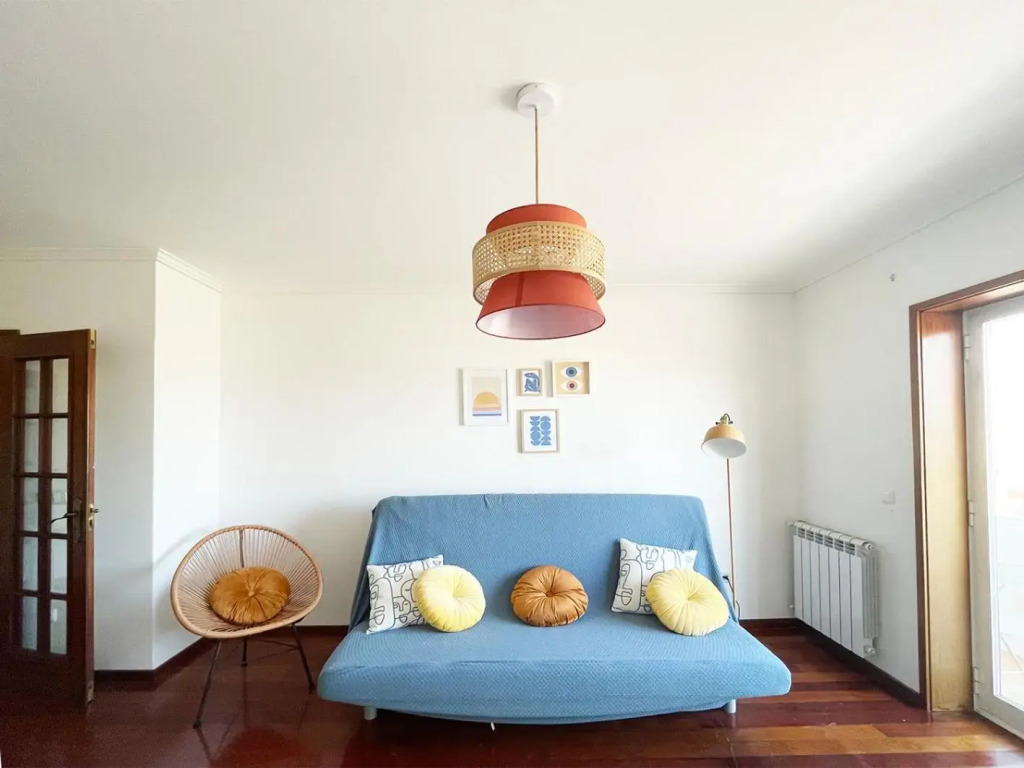 Yellow House Aveiro Free Netflix and garage