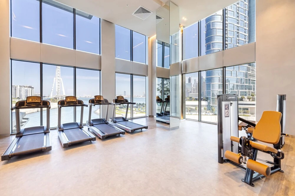 Breathtaking Marina and Sea View 52 42