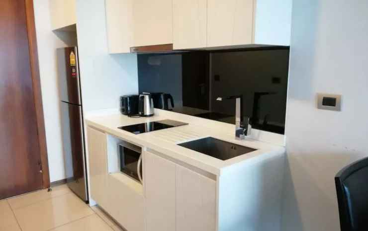 Peak Towers Condominium
