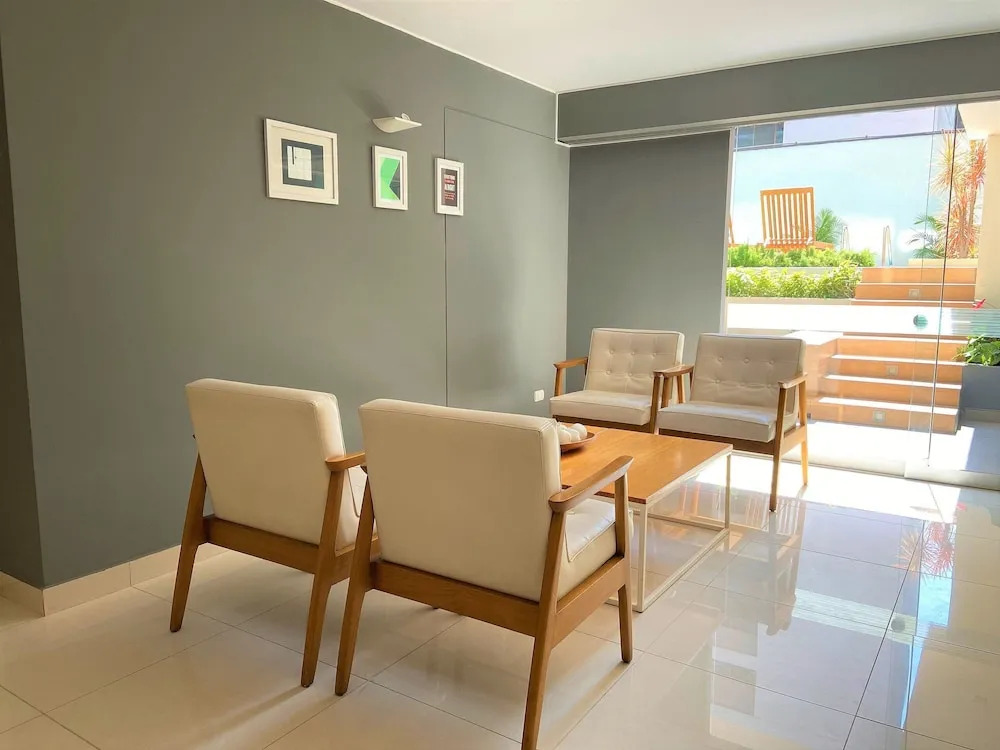 Redibuk - Luxury duplex 1BR Miraflores