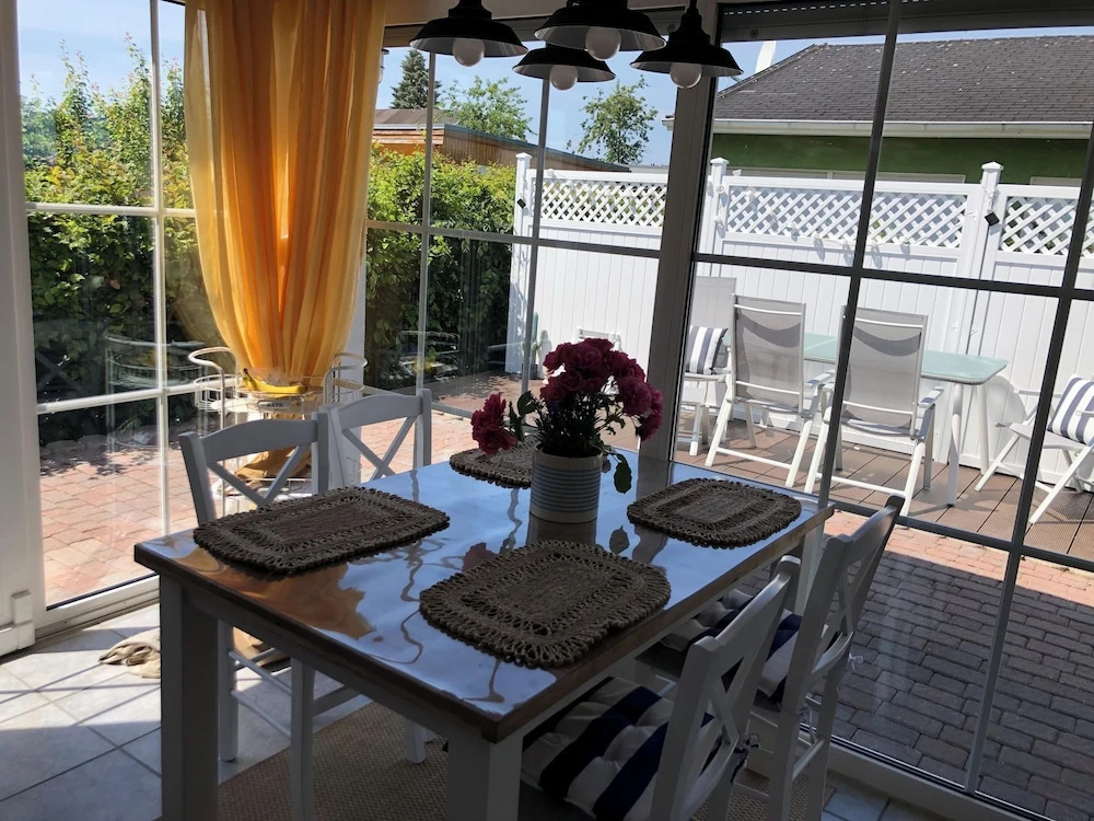 Serene Waterview Retreat 2 Bedrooms in Mönkebude, Germany
