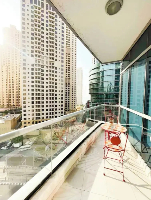 Modern Studio Dubai Marina