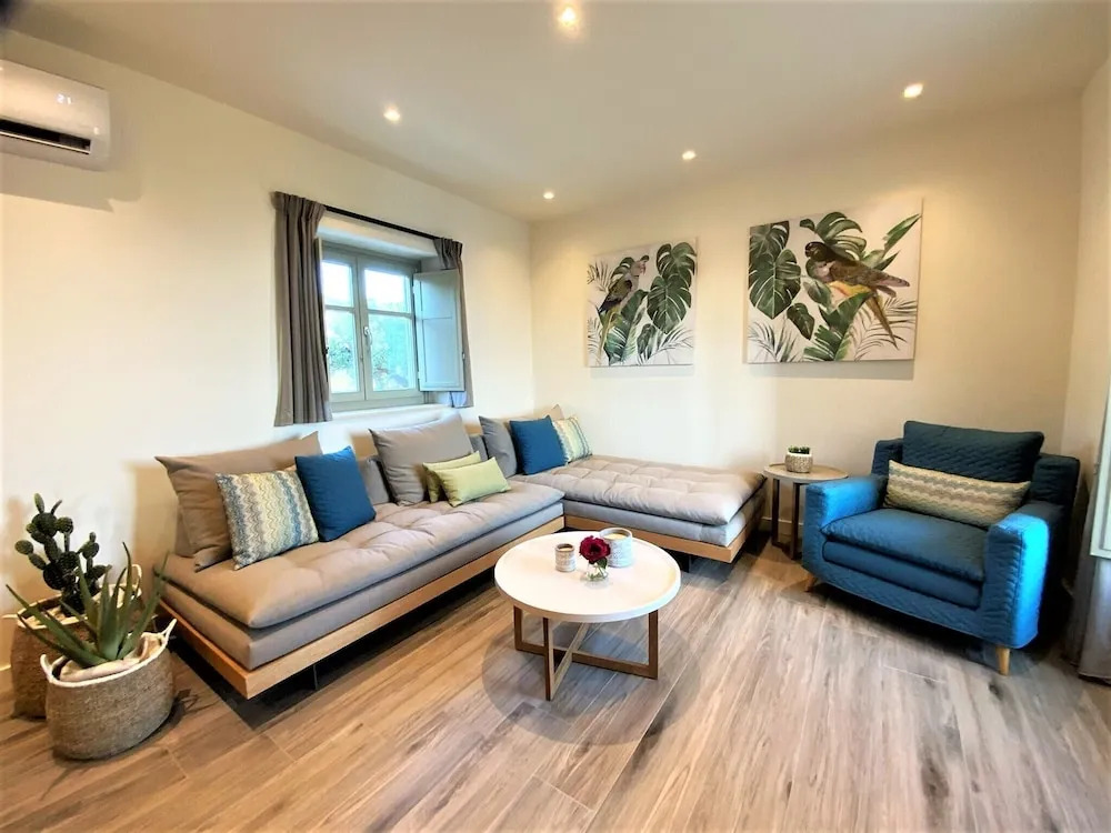 Katergo Luxury Villas