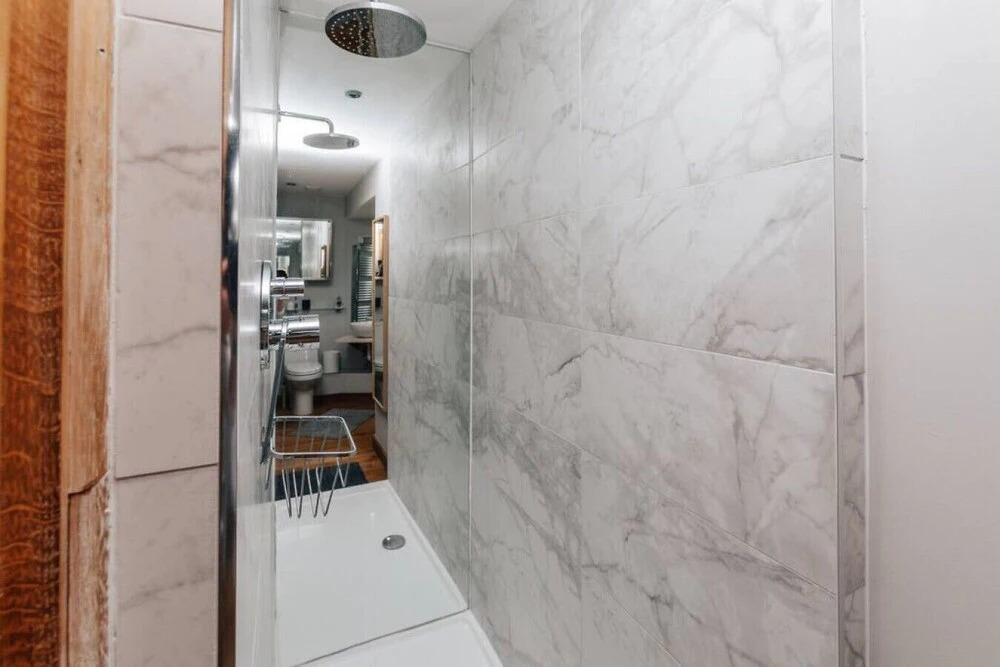 The Herringbone - 3 Bed With Parking Pet Friendly