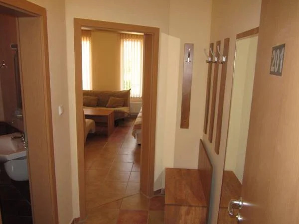 Хотел ЮГ / Guest House Yug