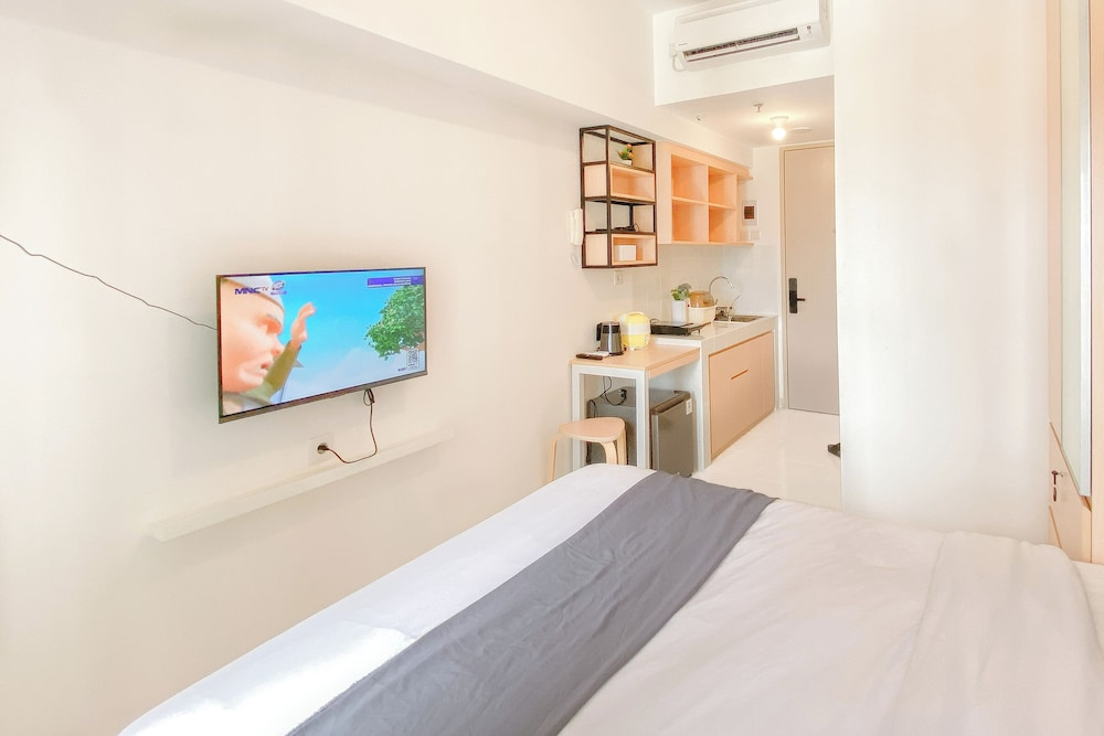 Studio Apartment At Tokyo Riverside Pik 2 Near Hope Intercultural School