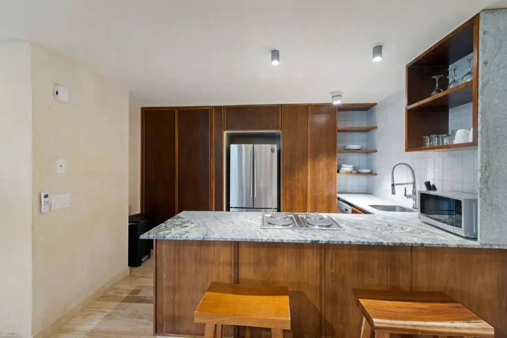 103 Cozy apartment with private terrace 2 br 2 ba