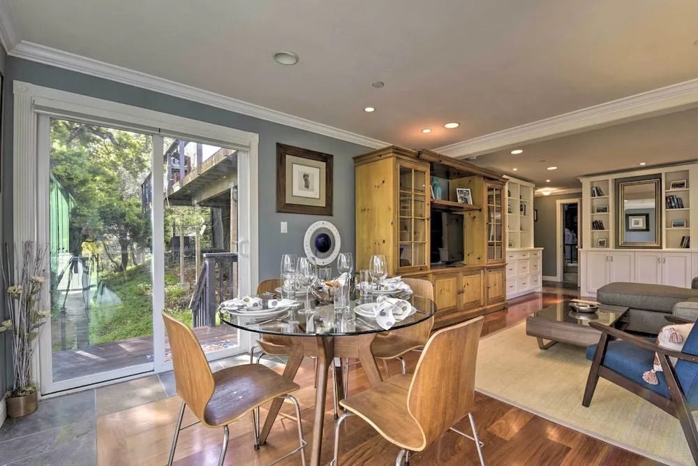 Designer Apartment < 1 Mile to Downtown San Rafael