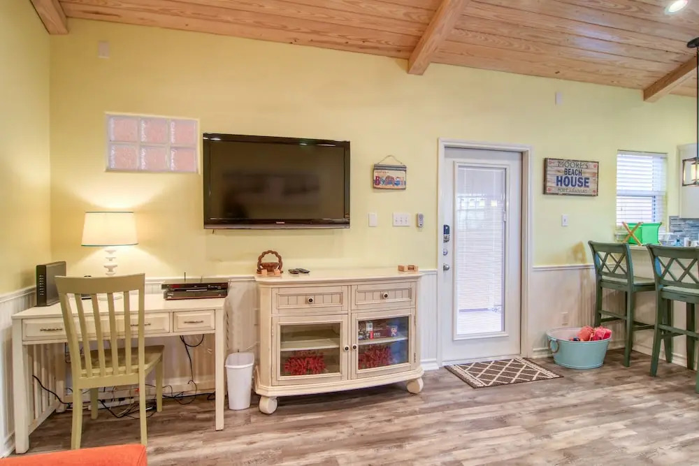 Moore Fun 3 Br Townhouse
