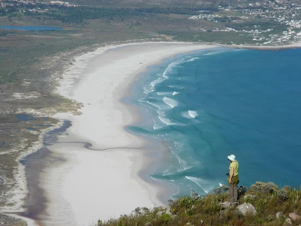 Chapmans Peak Beach Hotel