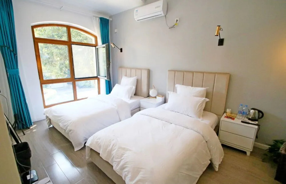 Selected Villa Inn (National Exhibition and Convention Center)