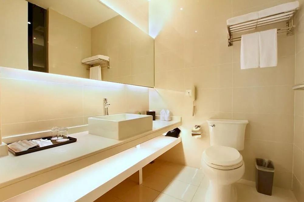 Cloud 1 Hotel Fuling
