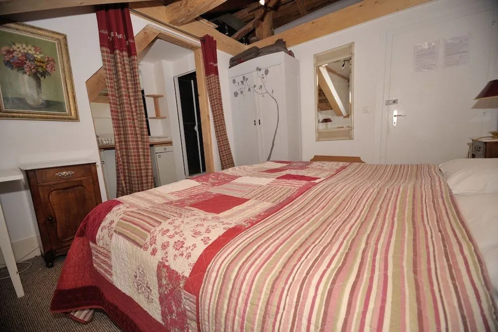 Historic Hotel du Pillon