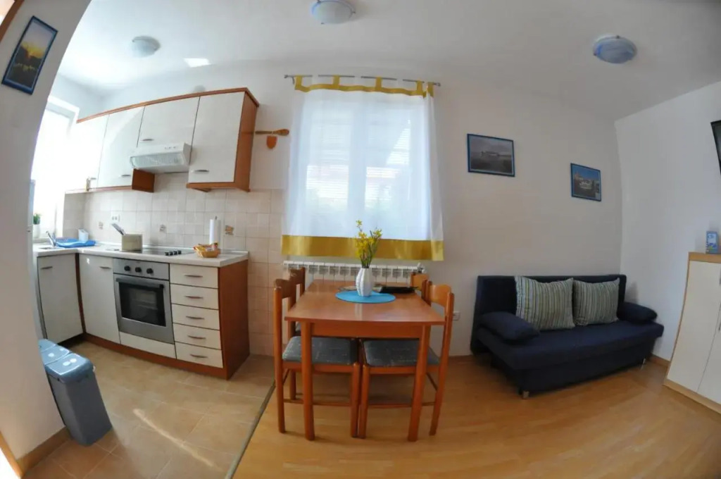 Apartma Brnistra