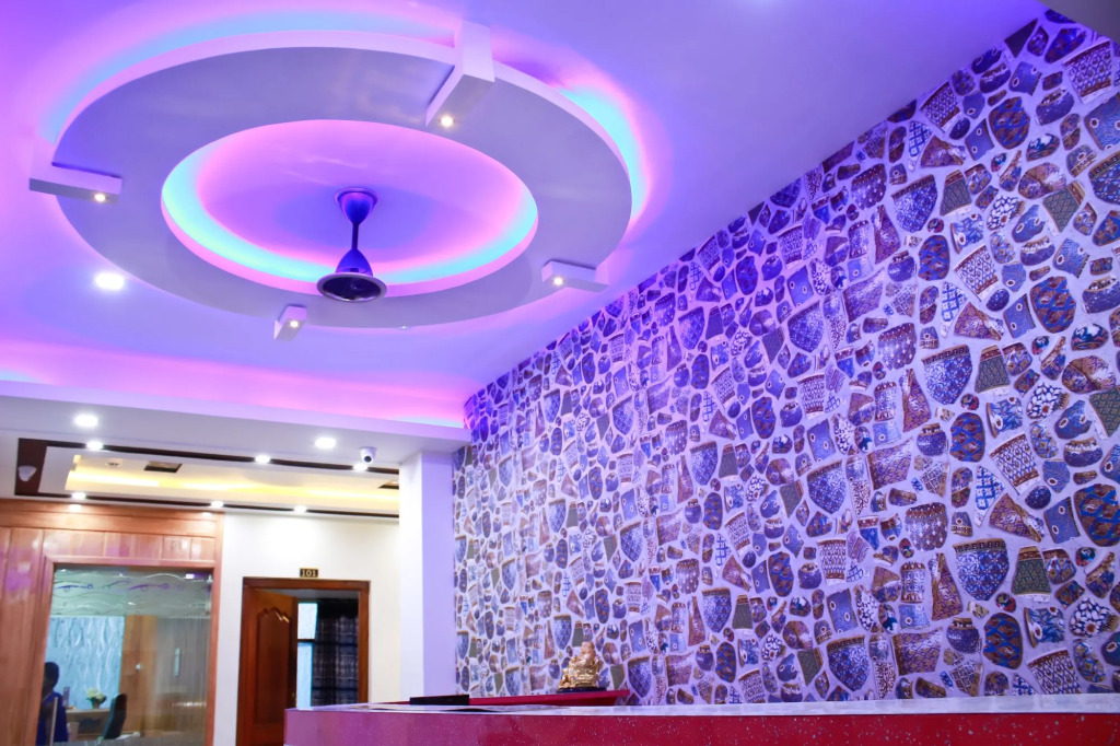 GKM Grand Hotel