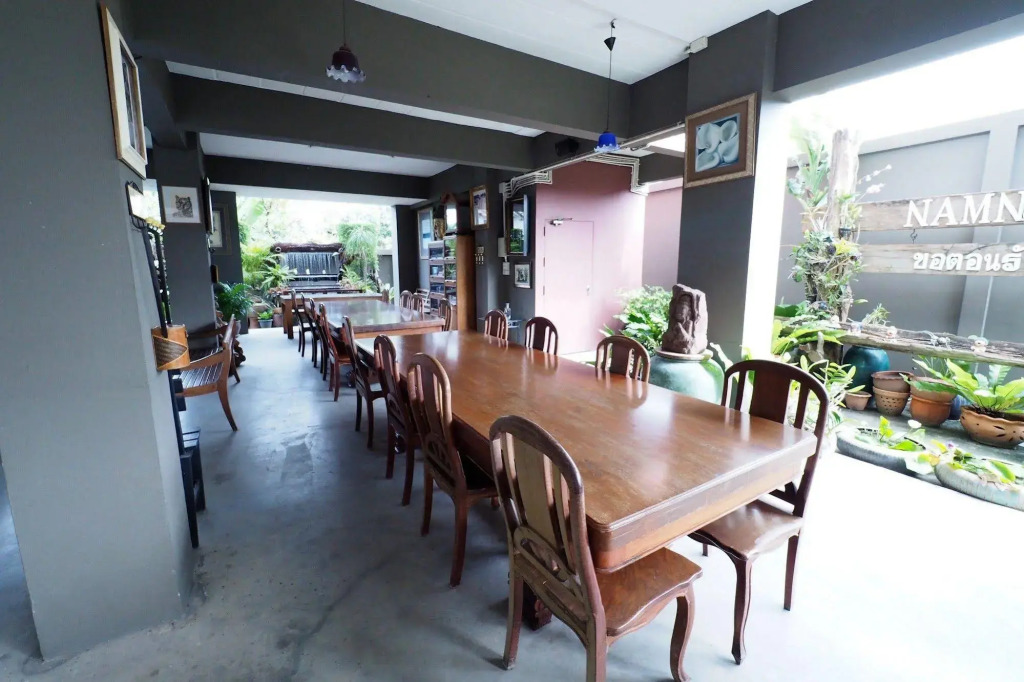 Namnon Place