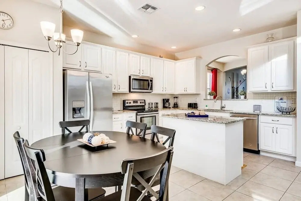 Veranda Palm Villa w Pool Game room near Disney