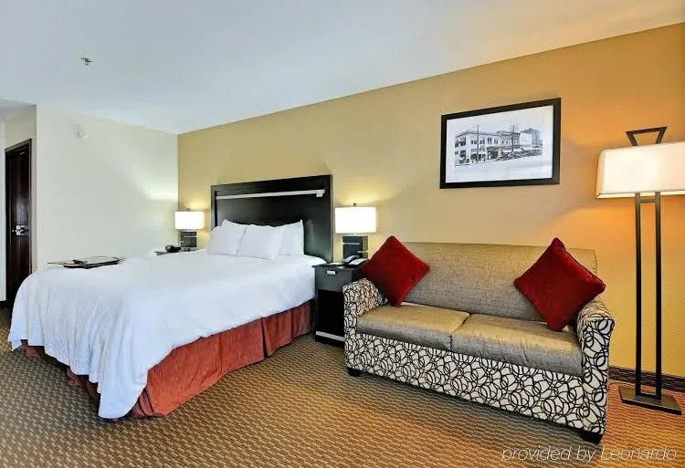 Homestead Inn East