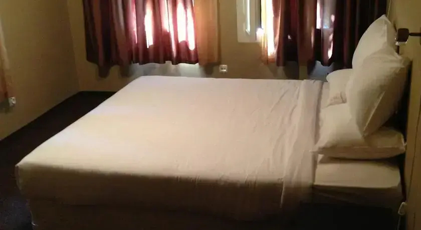 The House Guest House