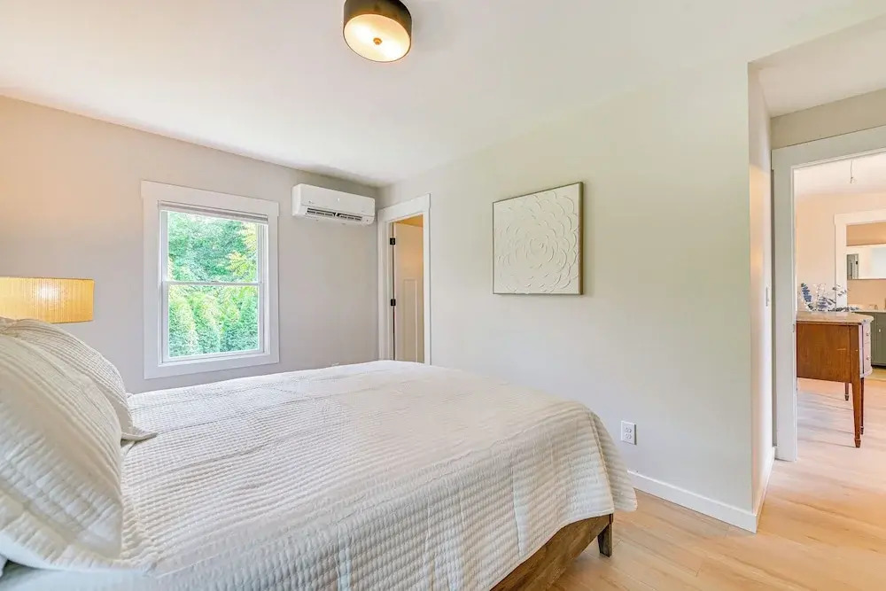 Saratoga Springs Home w/ Hot Tub: Walk to Downtown
