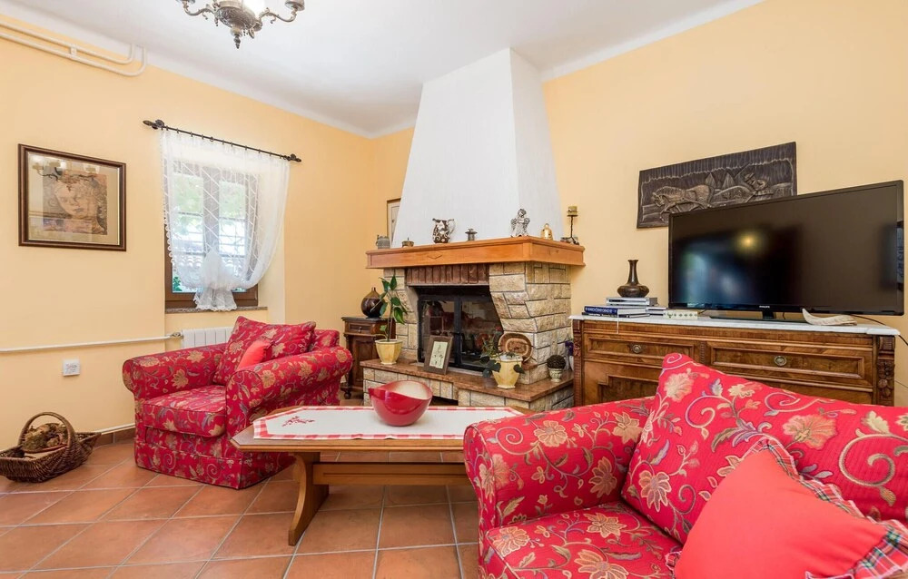 Beautiful Home In Rukavac