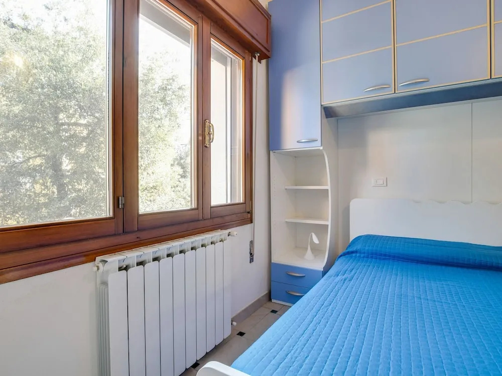 Lovely Apartment in Rosolina Mare Near Sea
