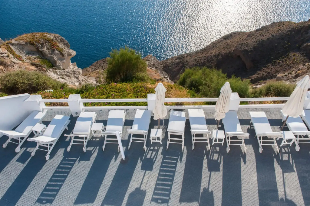 Artemis Suites