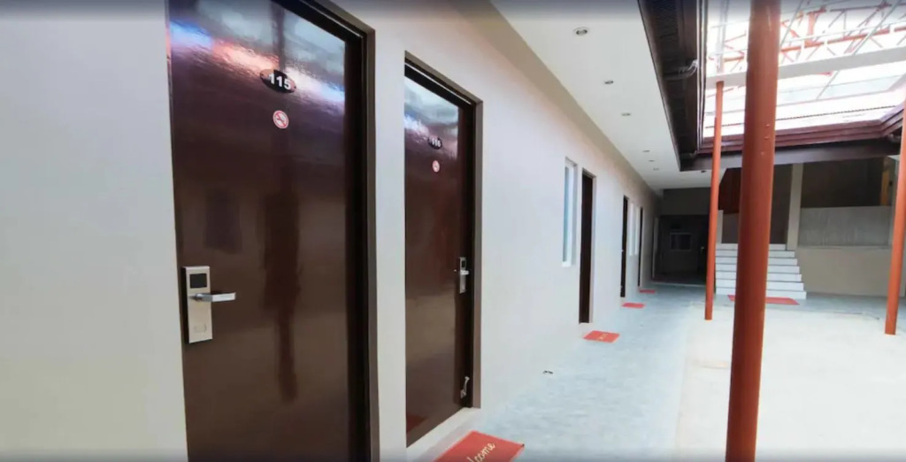 RedDoorz near Robinsons Cybergate Davao