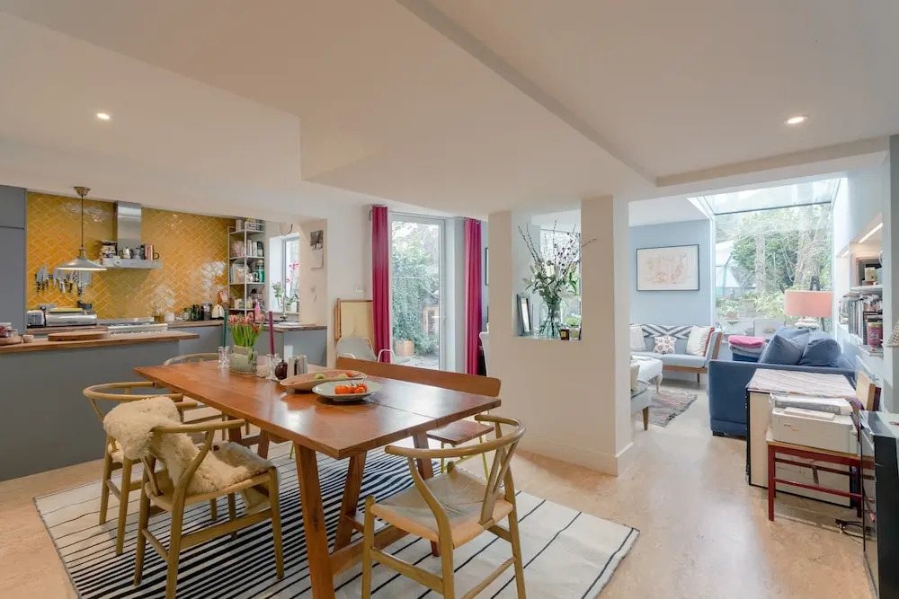 Stunning Flat In West London With A Garden